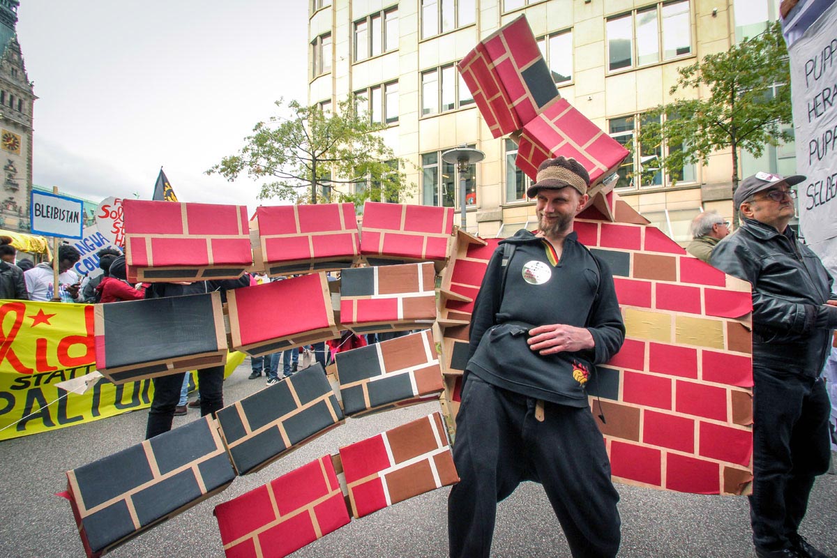 We'll come united: Array