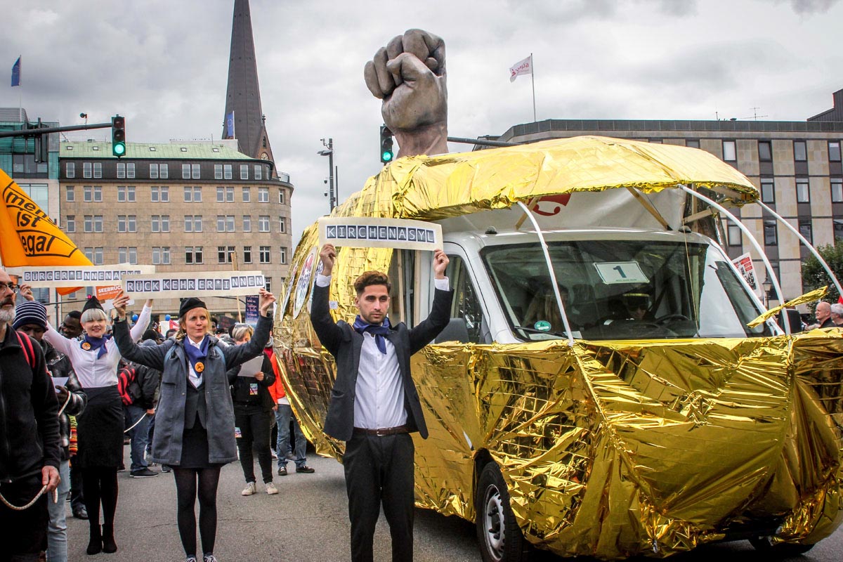 We'll come united: Array