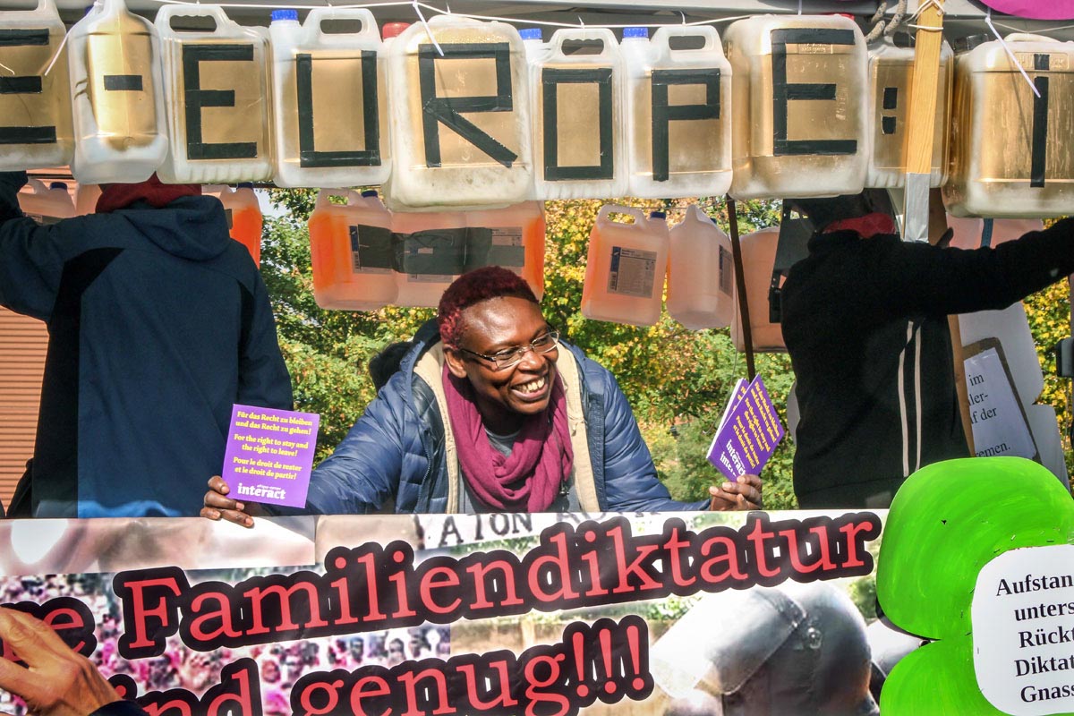 We'll come united: Array