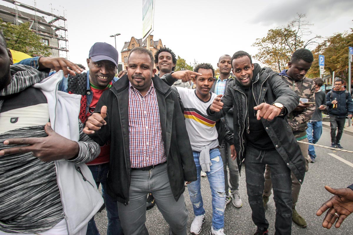 We'll come united: Array