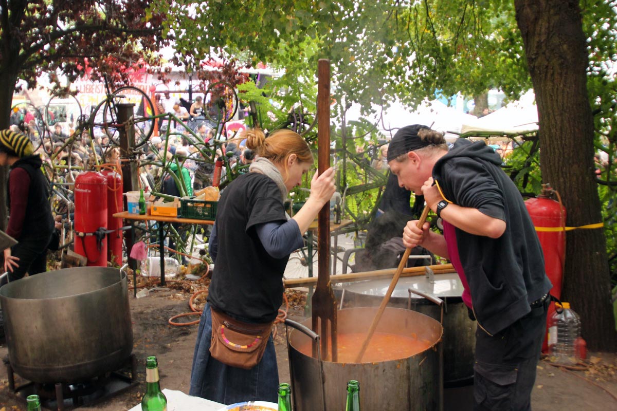 We'll come united: Array