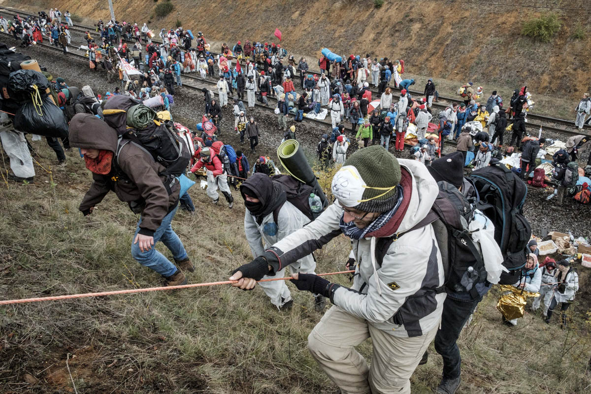 Ende Gelände - Räumung Schienenblockade: 