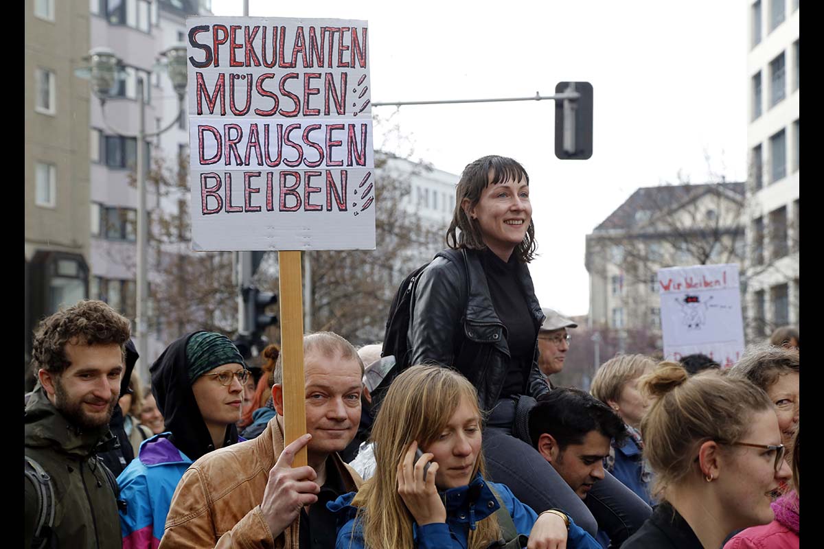 Grossdemonstration gegen hohe Mieten: Array