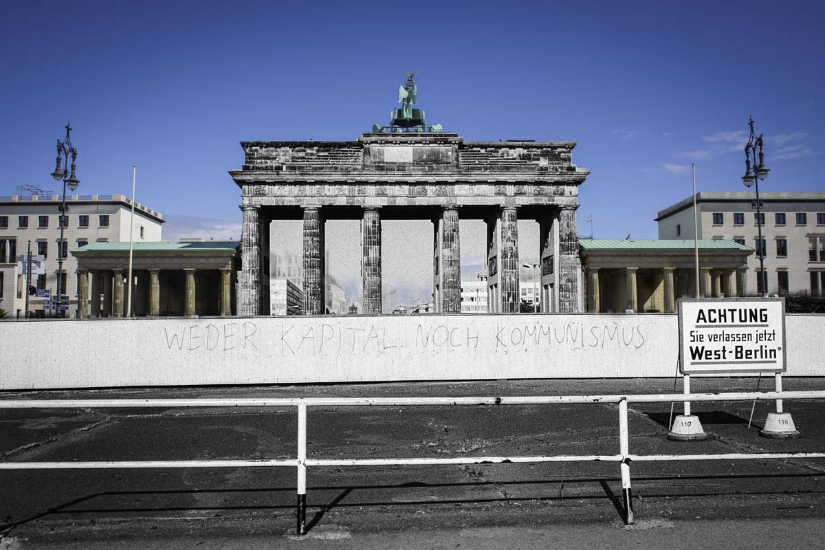The Berlin Wall - is gone as long as it existed: Array