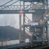 Anti-Kohlebündnis blockiert Gleisanlagen vor Kohlekraftwerk in Karlsruhe:    Array