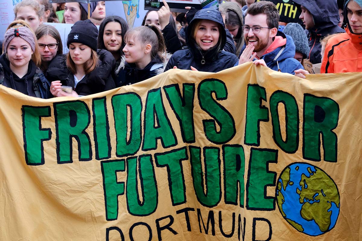 Fridays for Future: Array