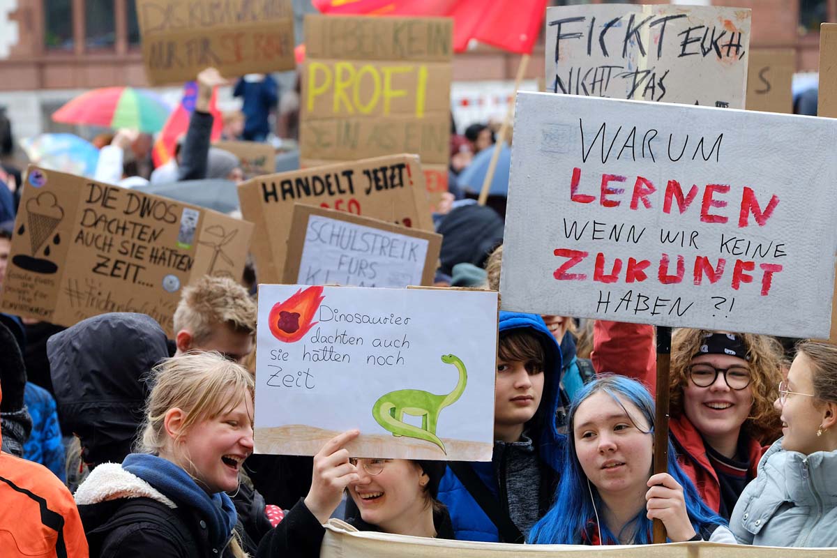 Fridays for Future: Array