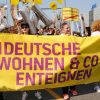 Grossdemonstration gegen hohe Mieten und gegen Deutsche Wohnen:    Array