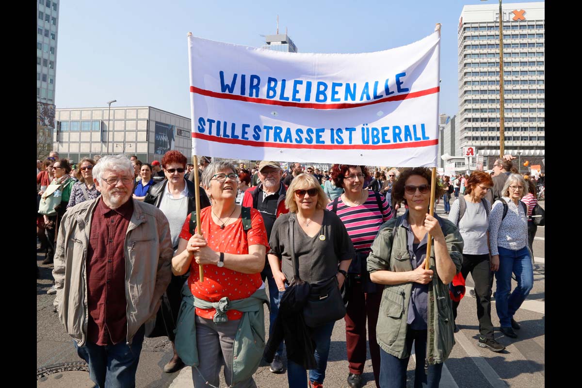 Grossdemonstration gegen hohe Mieten und gegen Deutsche Wohnen: Array