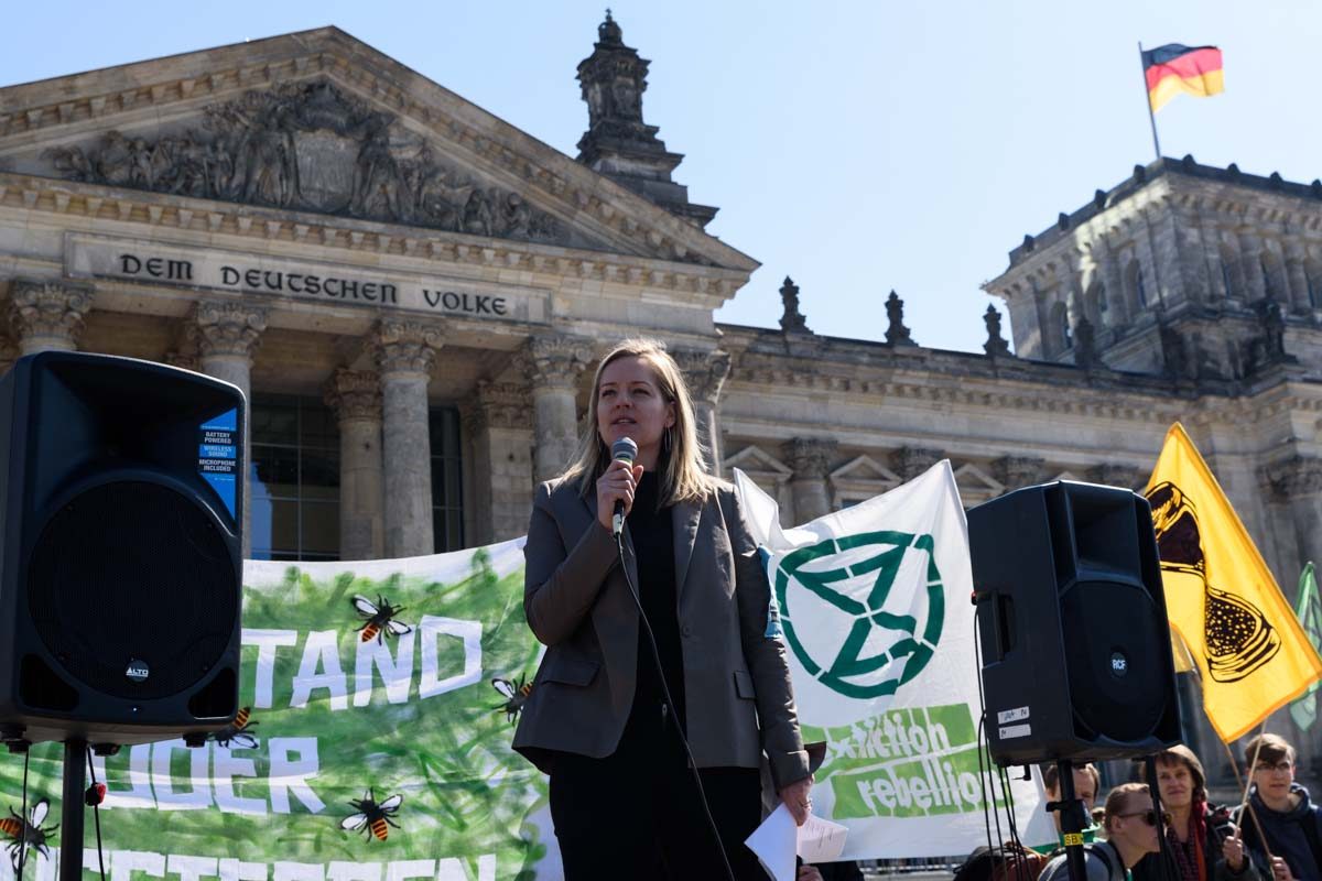 Extinction Rebellion Aktion in Berlin: Array