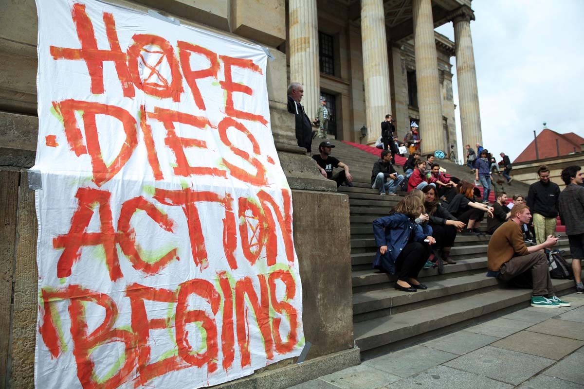 Extinction Rebellion Berlin, Massen Die-In 27. April 2019: Array