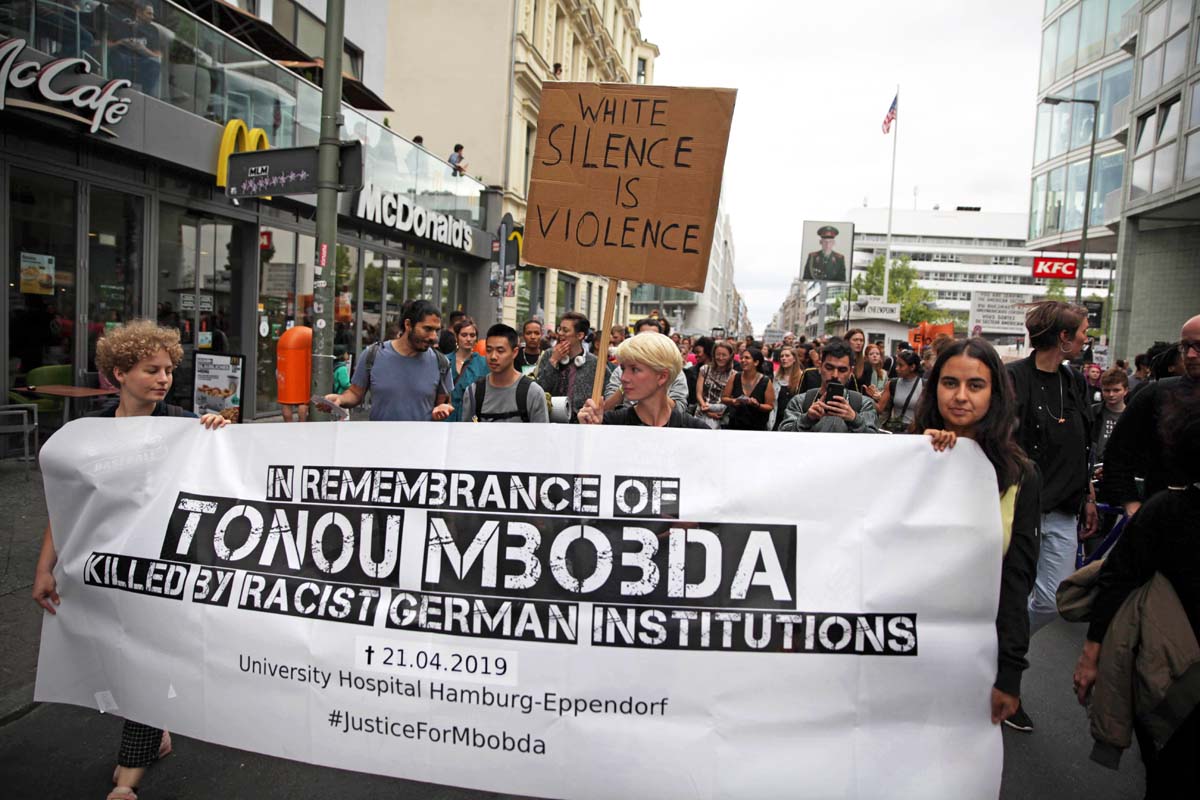 #BlackLivesMatterBerlin - Deutschland hat ein Rassismusproblem! Protestmarsch am 5.7.2019: Array