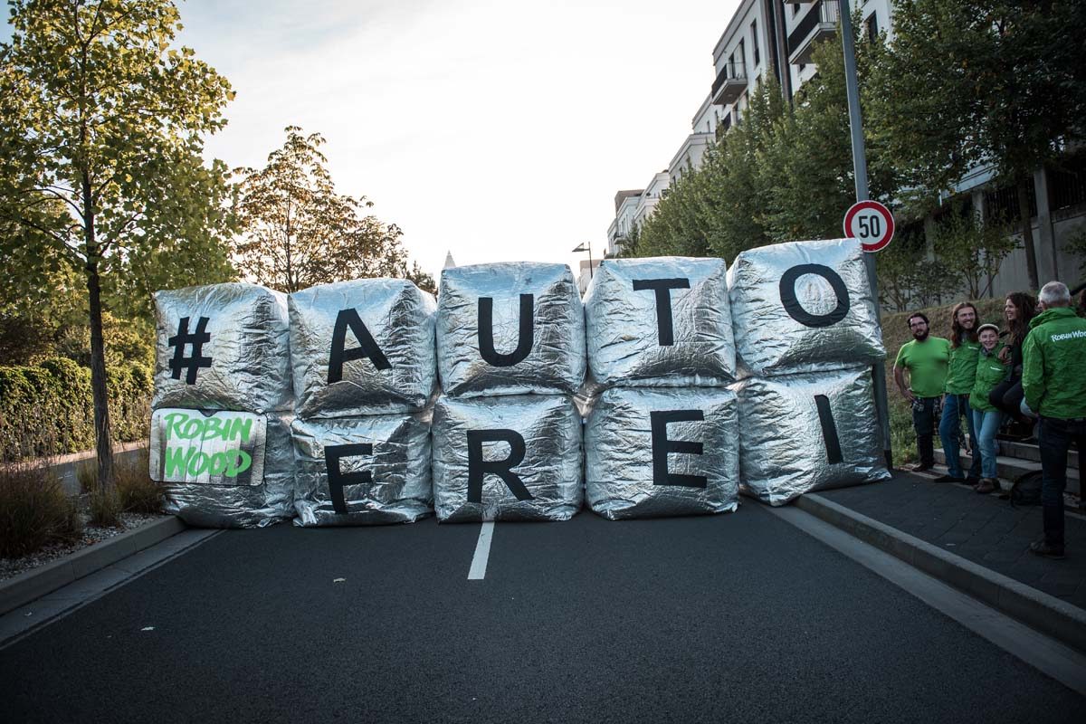 Blockade und Proteste der IAA in Frankfurt von Sand Im Getriebe: Array