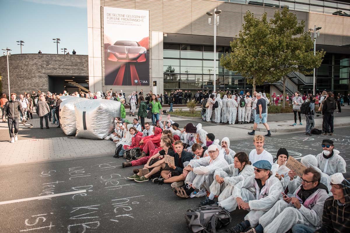 Blockade und Proteste der IAA in Frankfurt von Sand Im Getriebe: Array