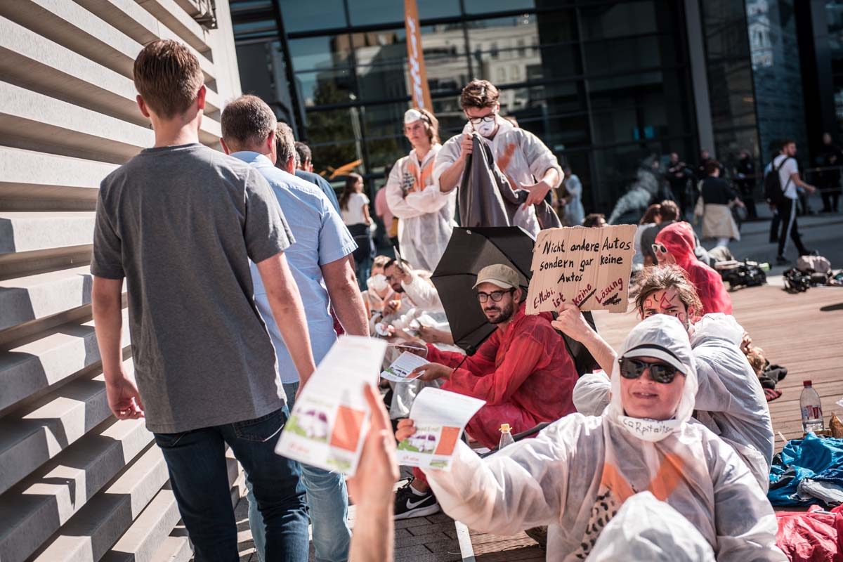 Blockade und Proteste der IAA in Frankfurt von Sand Im Getriebe: Array