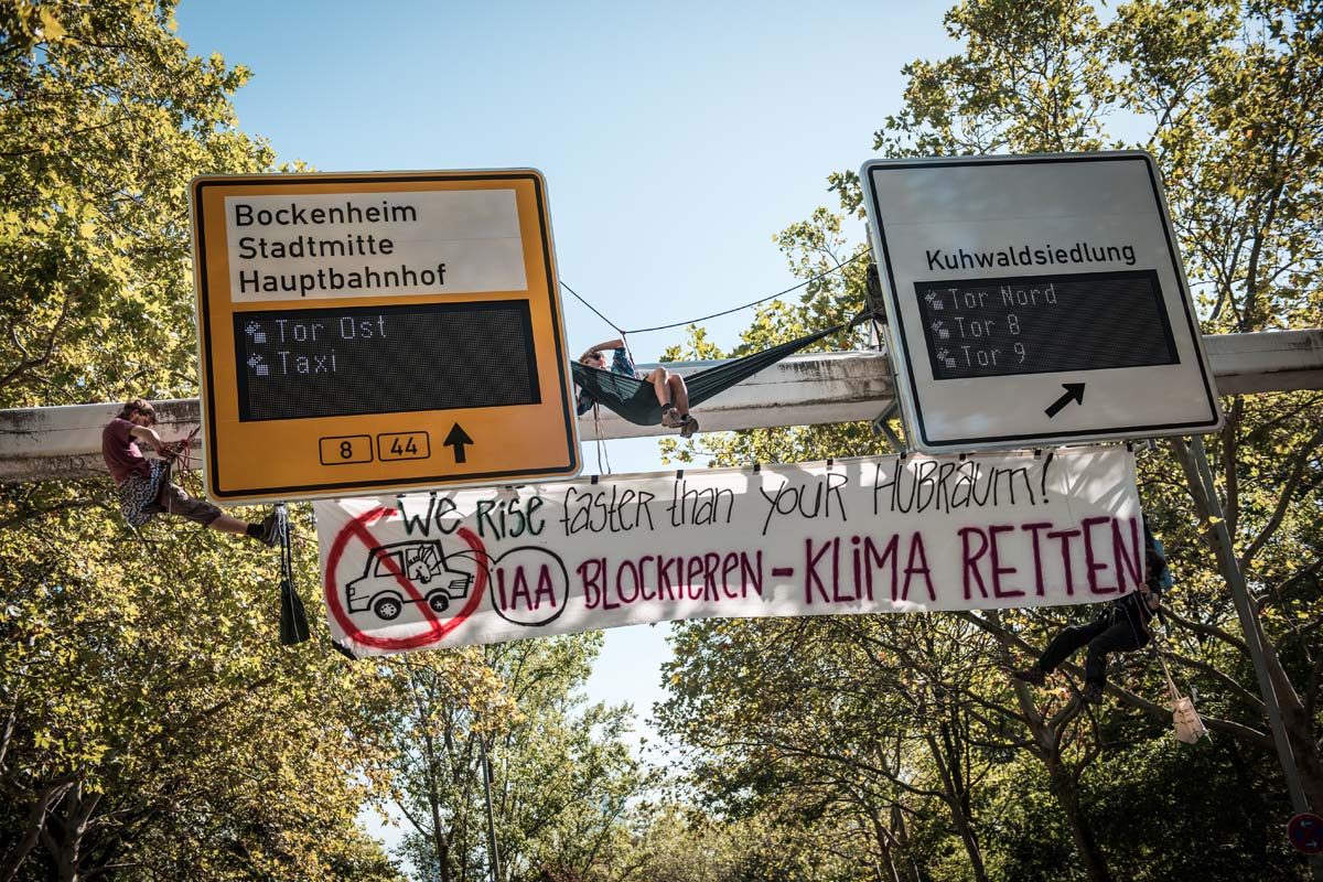 Blockade und Proteste der IAA in Frankfurt von Sand Im Getriebe: Array