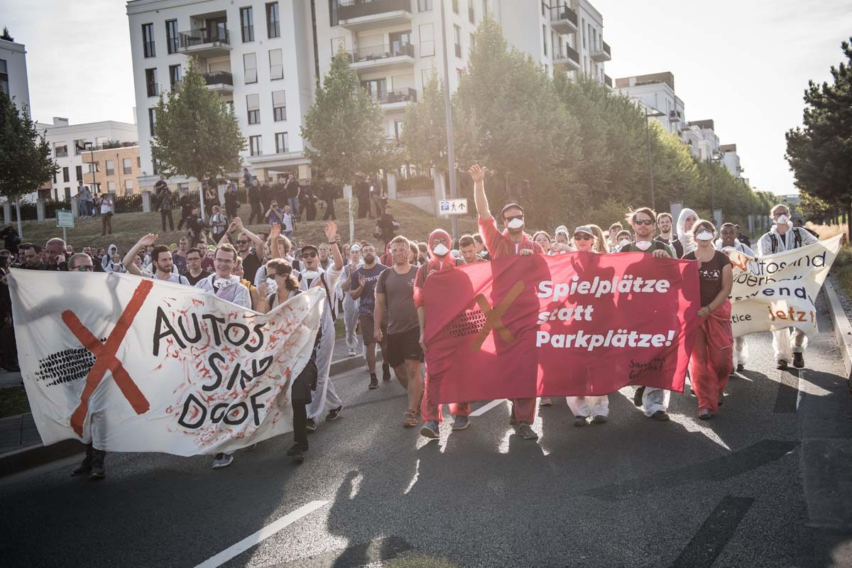Blockade und Proteste der IAA in Frankfurt von Sand Im Getriebe: Array