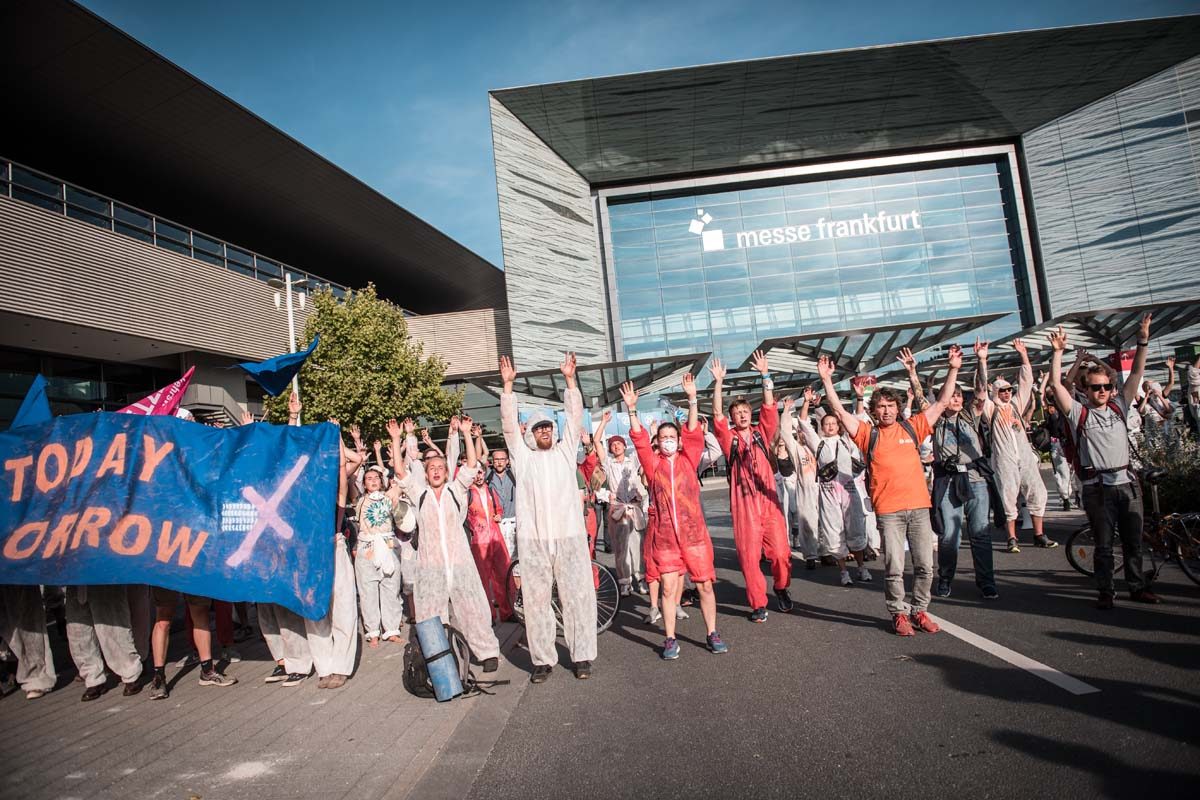 Blockade und Proteste der IAA in Frankfurt von Sand Im Getriebe: Array