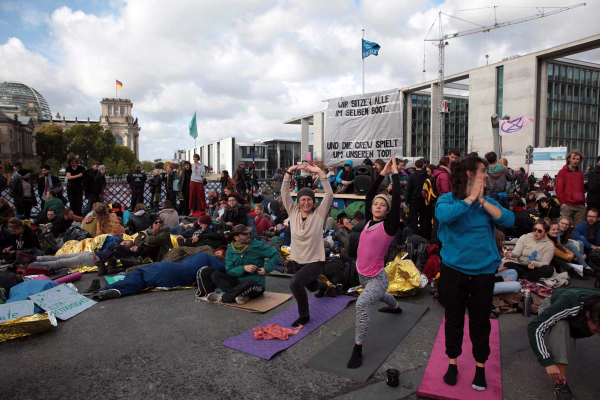 Extinction Rebellion - Aufstand gegen das Aussterben: Array