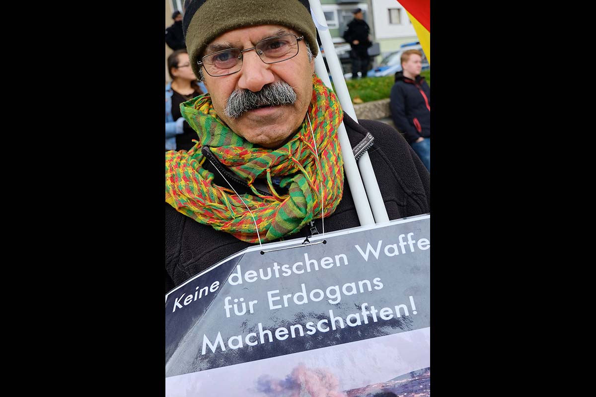 Solidaritätsdemonstration mit Rojava: Array