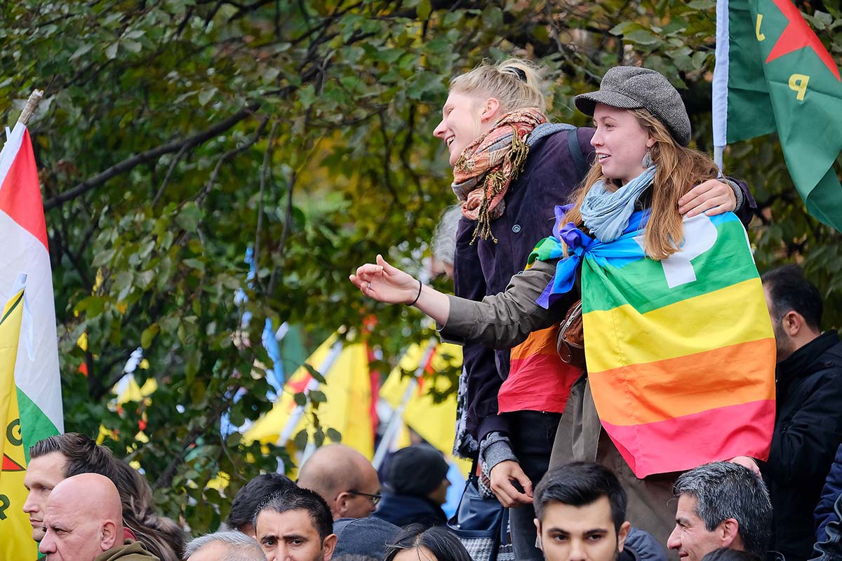 Solidaritätsdemonstration mit Rojava: Array