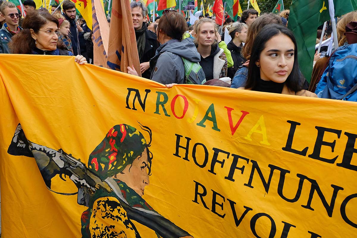Solidaritätsdemonstration mit Rojava: Array