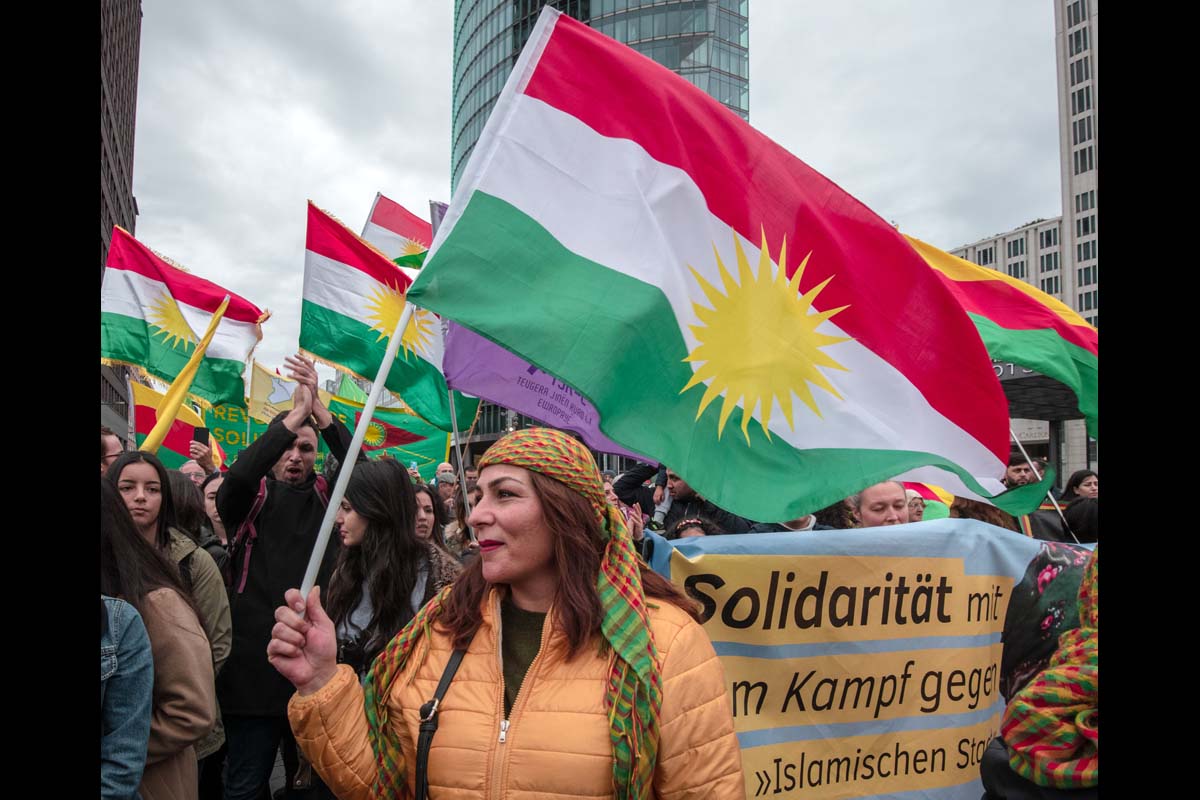Kurden protestieren in Berlin: Array