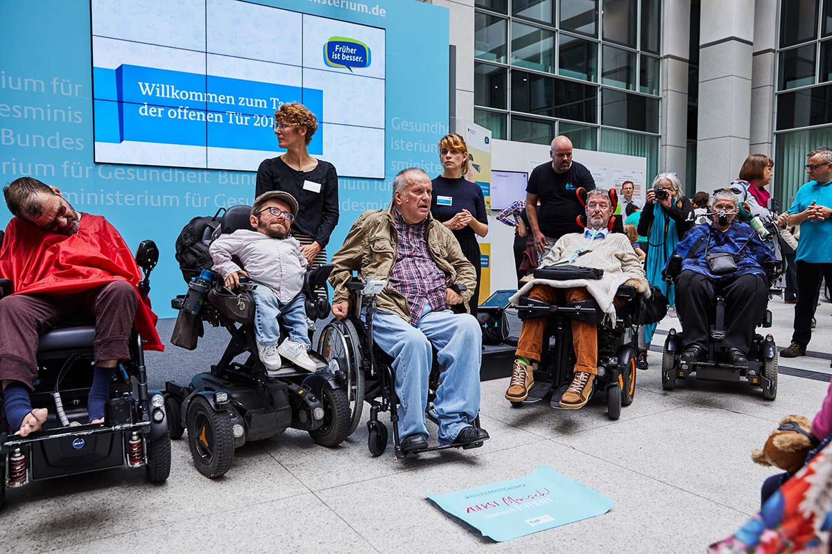 Protest gegen das Reha- und Intensivpflegegesetz: Array