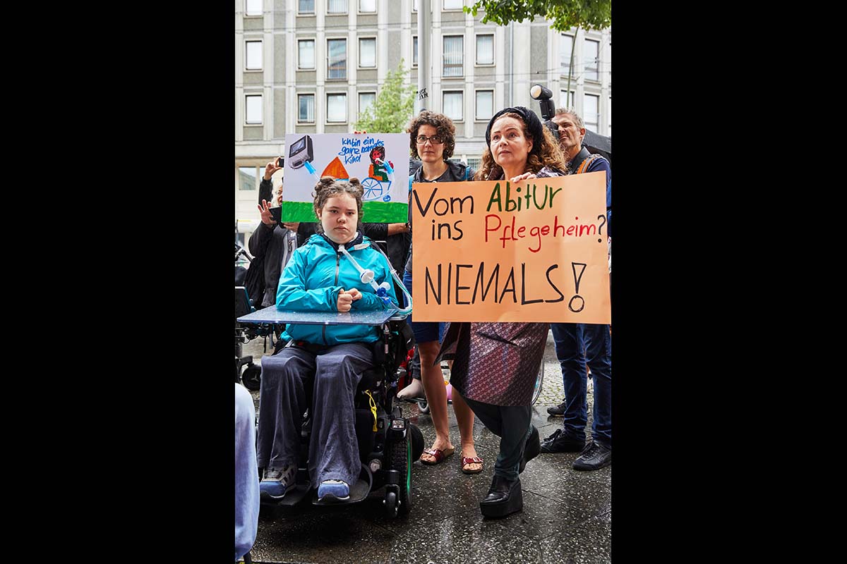 Protest gegen das Reha- und Intensivpflegegesetz: Array