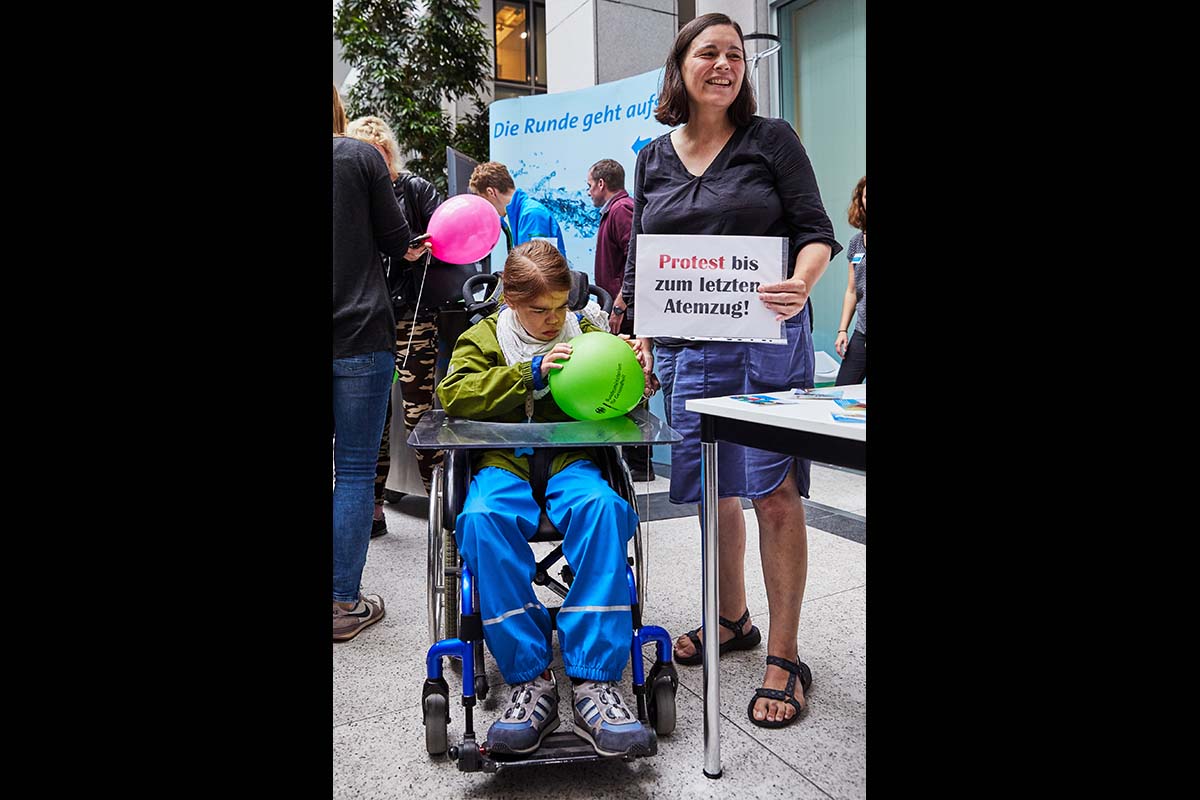 Protest gegen das Reha- und Intensivpflegegesetz: Array