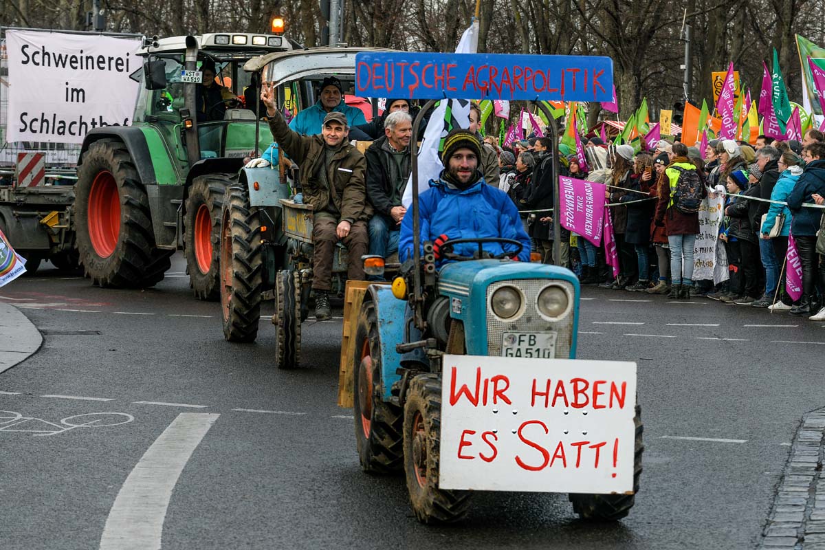 10.Wir haben es Satt  Demo in Berlin: 
