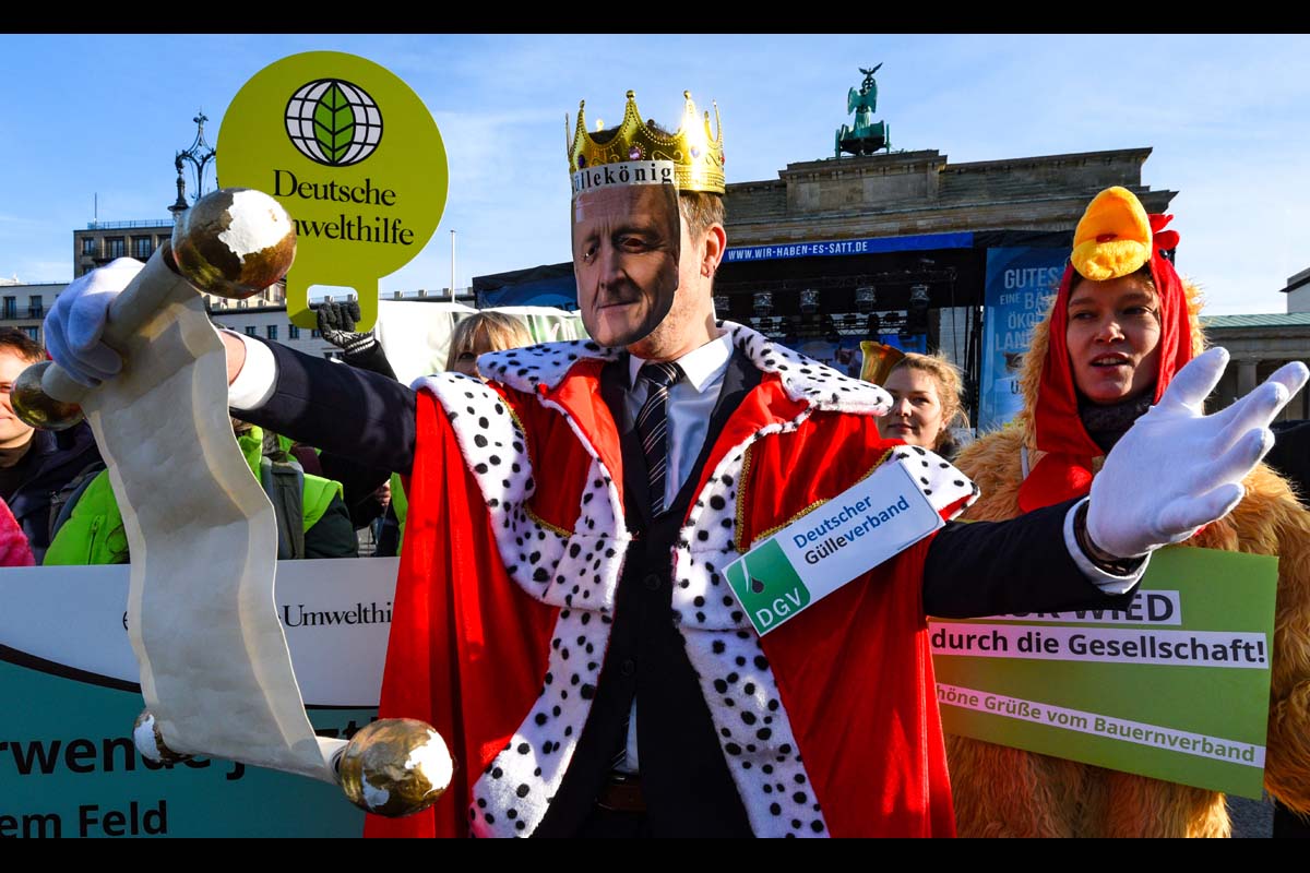 10.Wir haben es Satt  Demo in Berlin: 