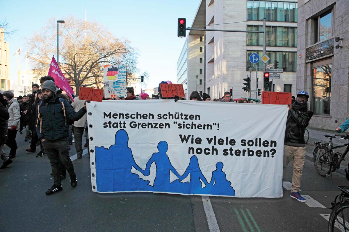 Seebrücke - WIR HABEN PLATZ – Aufnahme jetzt ermöglichen!: Array