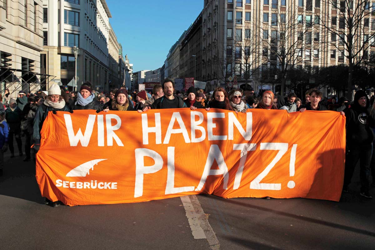 Seebrücke - WIR HABEN PLATZ – Aufnahme jetzt ermöglichen!: Array