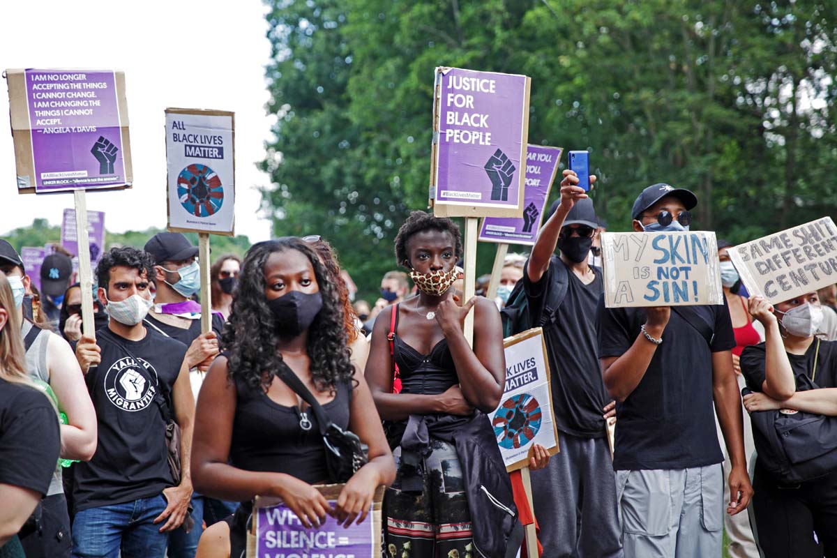 Deutschland hat ein #Rassismusproblem - Aktionswochenende gegen Polizeigewalt, Berlin Juli 2020: Array