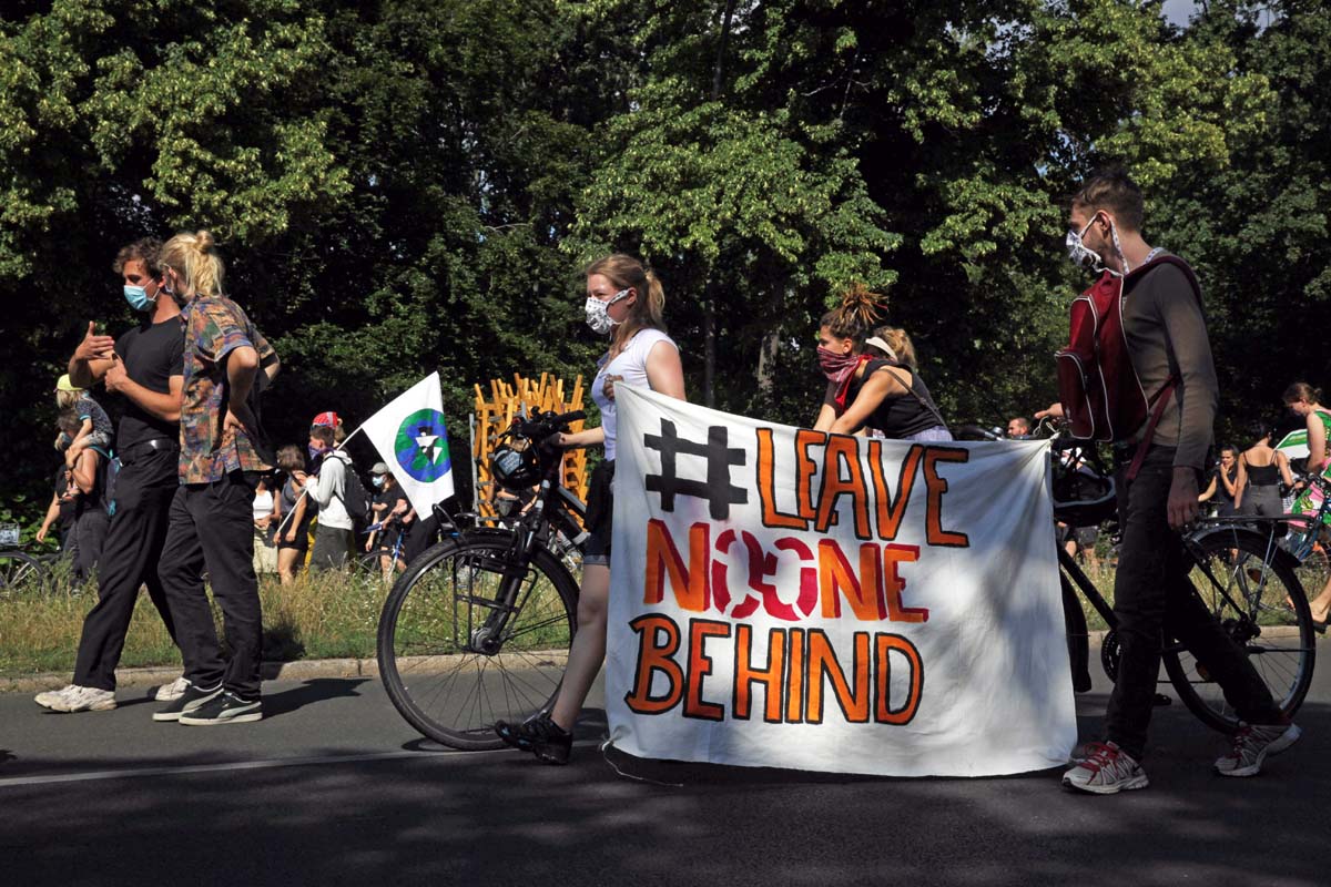Deutschland hat ein #Rassismusproblem - Aktionswochenende gegen Polizeigewalt, Berlin Juli 2020: Array