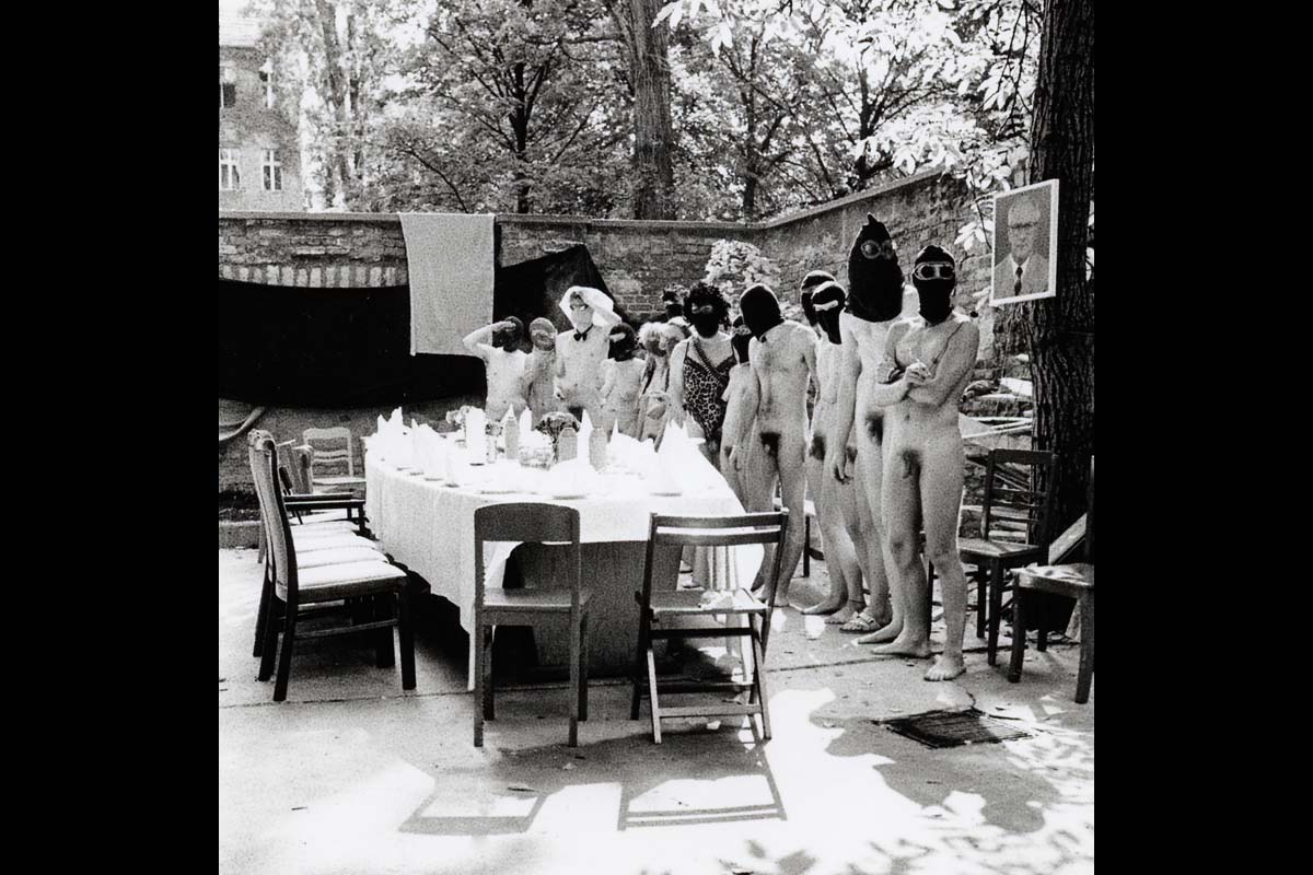 Tisch der Kommune I entführt: 