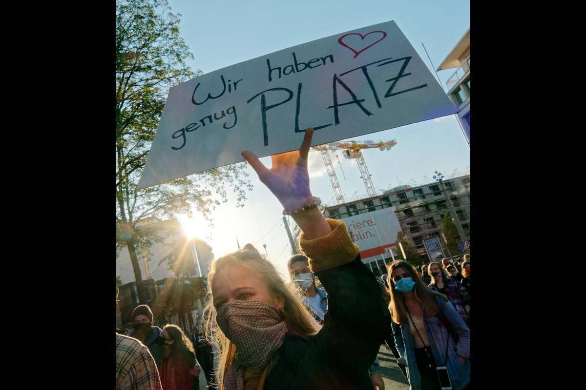 Aktion der Seebrücke zu Moria: Array