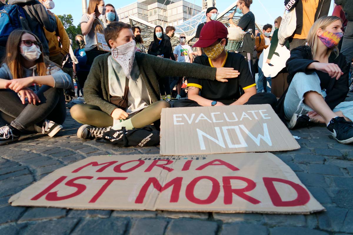 Aktion der Seebrücke zu Moria: Array