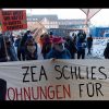 ZEA Rahlstedt – Kundgebung vor der Hamburger Innenbehörde:    Array