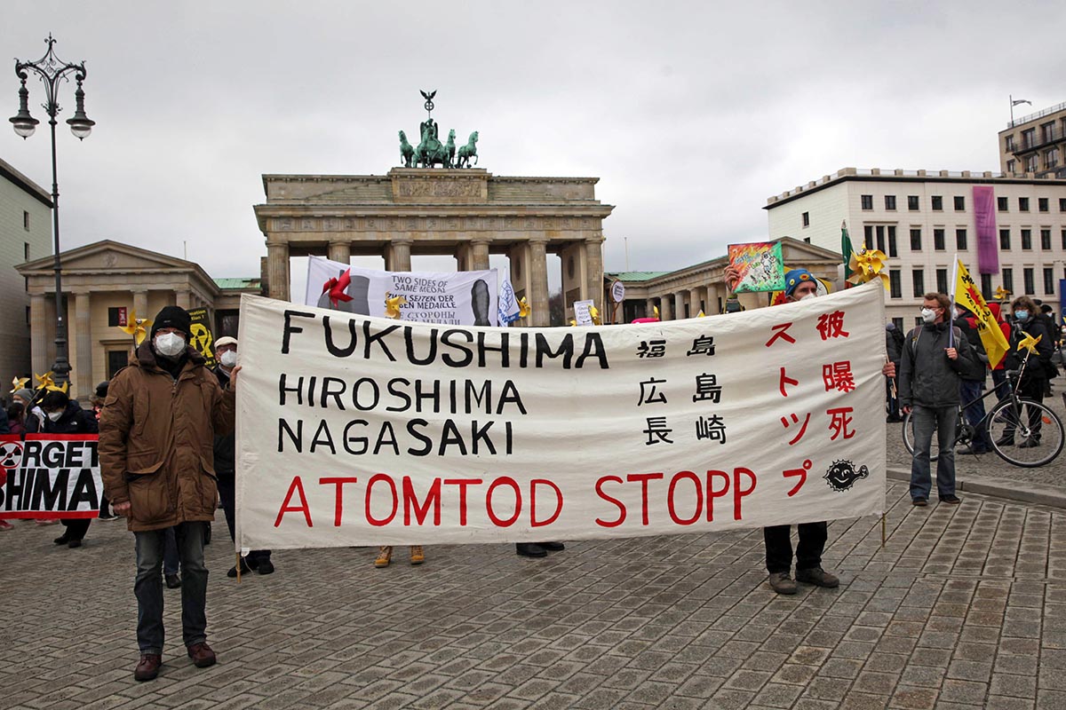 10 Jahre nach Fukushima: Atomkraft ist kein Klimaretter! Berlin 6. März 2021: Array