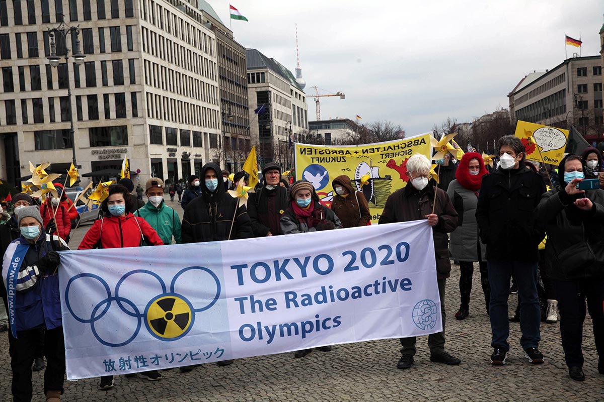 10 Jahre nach Fukushima: Atomkraft ist kein Klimaretter! Berlin 6. März 2021: Array