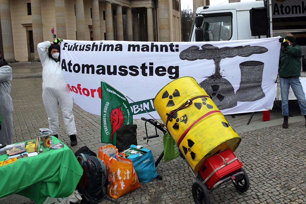 10 Jahre nach Fukushima: Atomkraft ist kein Klimaretter! Berlin 6. März 2021: Array