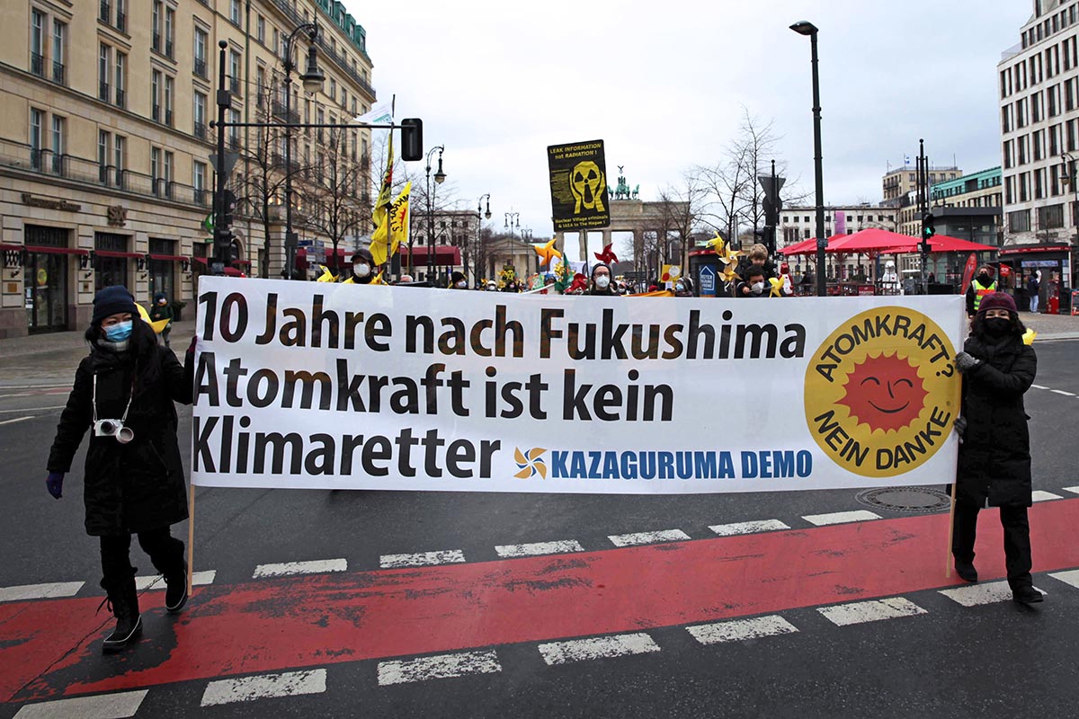 10 Jahre nach Fukushima: Atomkraft ist kein Klimaretter! Berlin 6. März 2021: Array