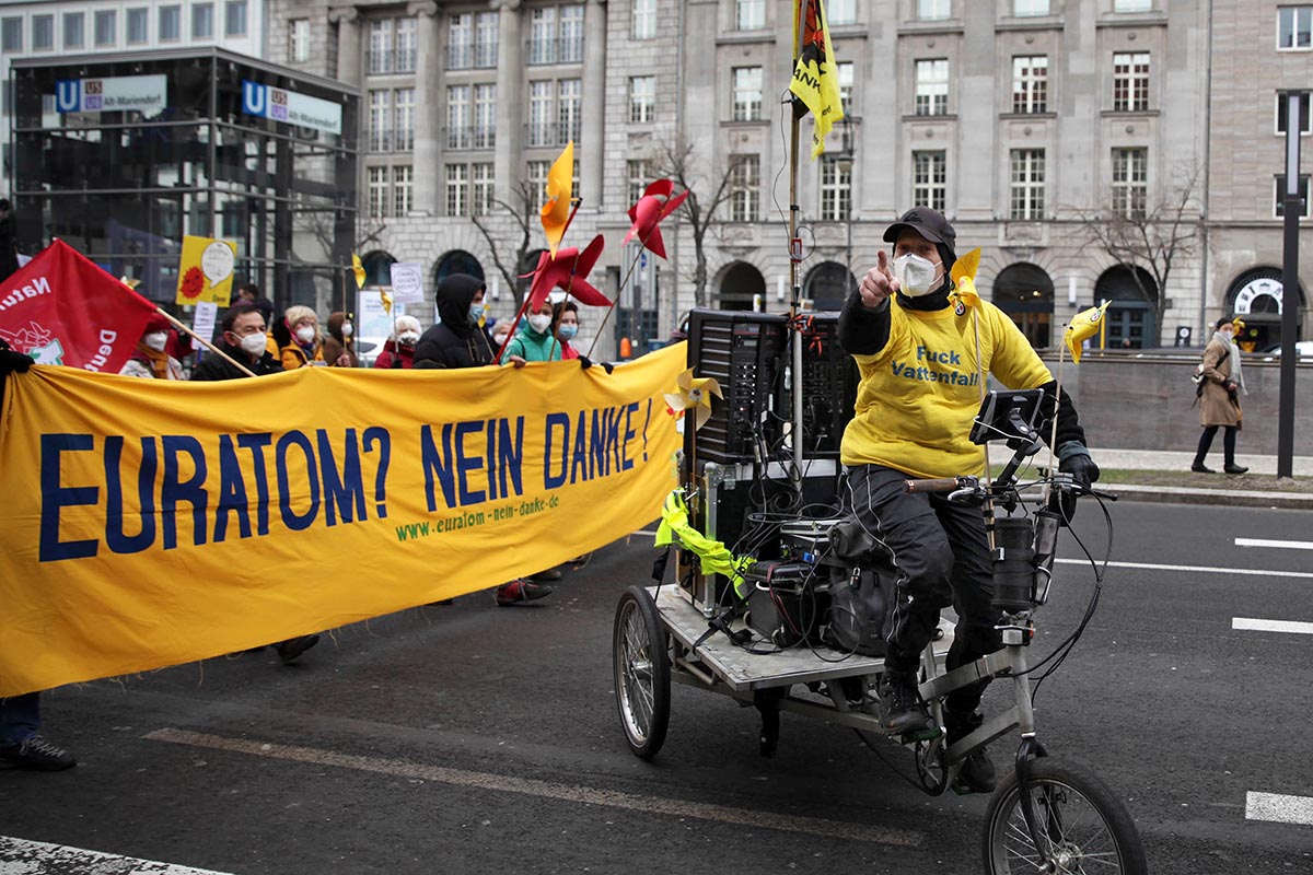 10 Jahre nach Fukushima: Atomkraft ist kein Klimaretter! Berlin 6. März 2021: Array