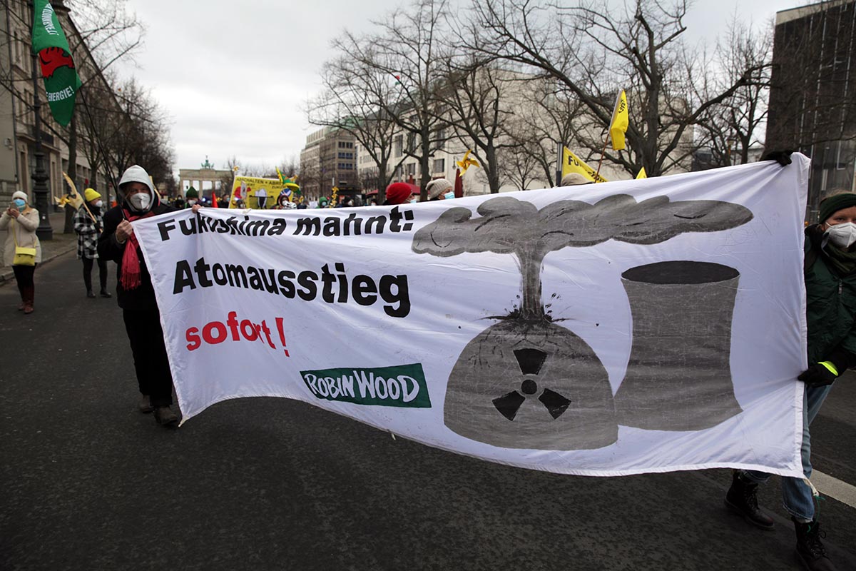 10 Jahre nach Fukushima: Atomkraft ist kein Klimaretter! Berlin 6. März 2021: Array