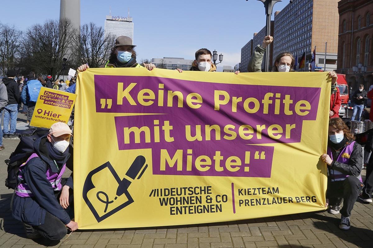 Demo gegen Mietenwahnsinn - Wohnungen für alle - Housing Action Day: Array