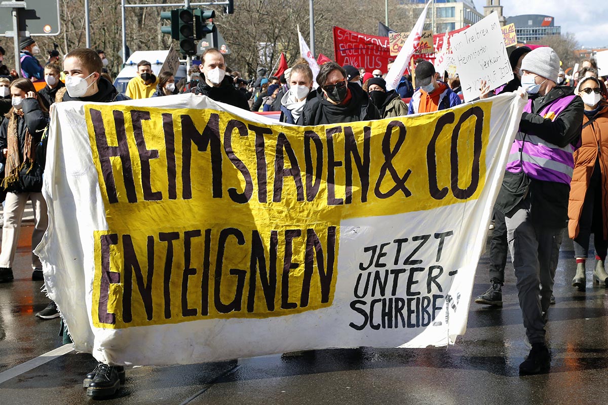 Demo gegen Mietenwahnsinn - Wohnungen für alle - Housing Action Day: Array
