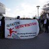 Stoppt die Abschiebung! #StopDeportation, Schönefeld 07.04.2021:    Array