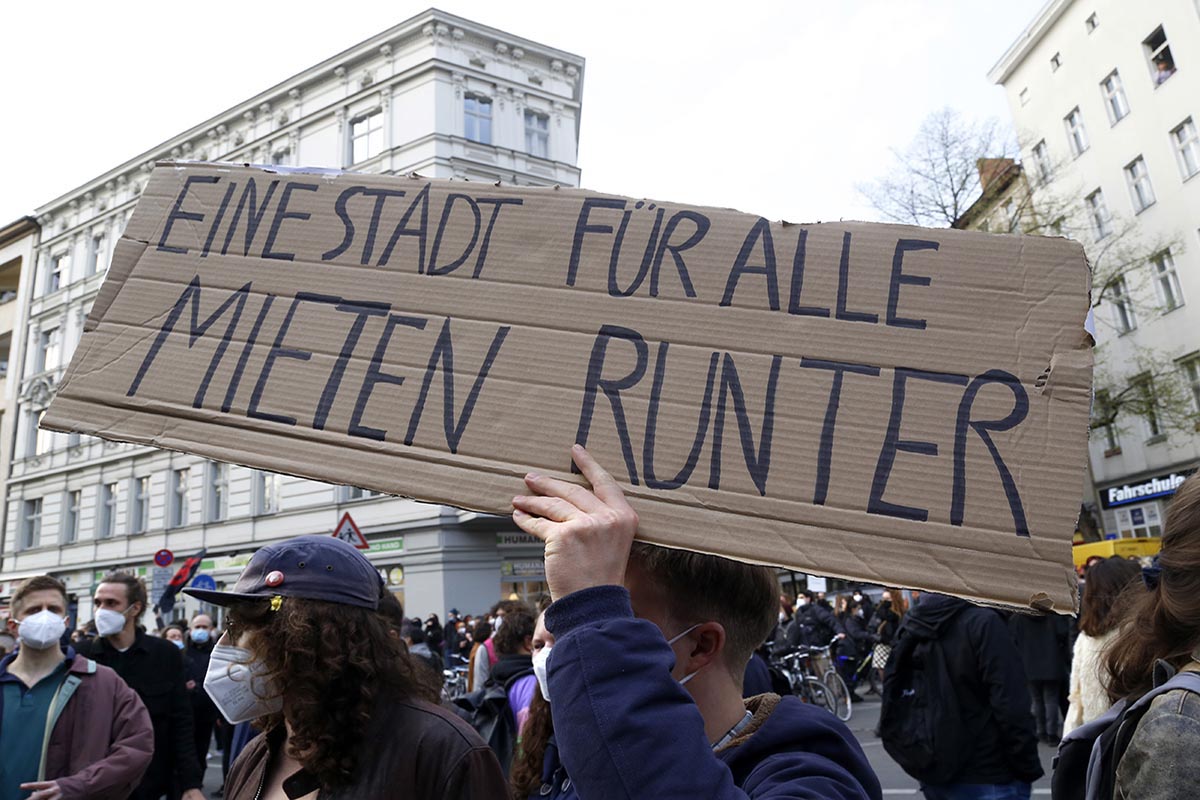 revolutionäre 1. Mai -Demonstration: Array